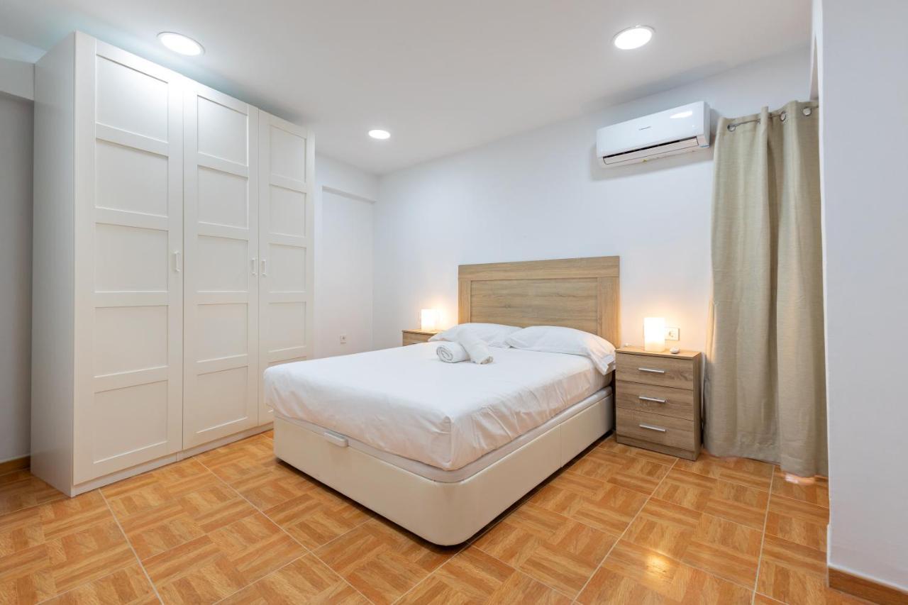 Charming 2 Bedroom Apartment At Triana Center By Oui Seville Exterior photo